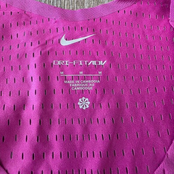 Nike Aeroswift Dri-Fit ADV Running Singlet Tank Top Hot Fuchsia M New FN4231-518 - Picture 4 of 9